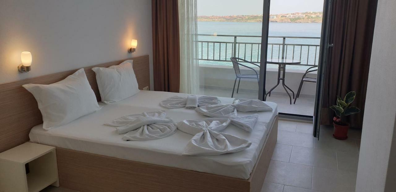 Harmony Hotel Sozopol Bagian luar foto